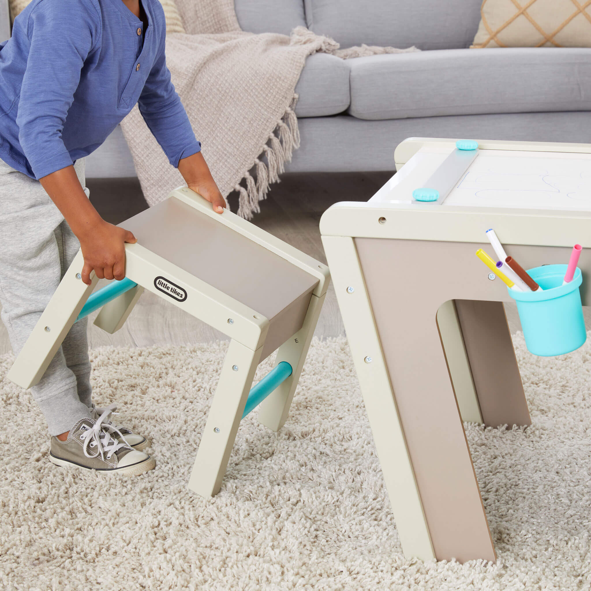 2-in-1 Easel and Art Table - Image 6